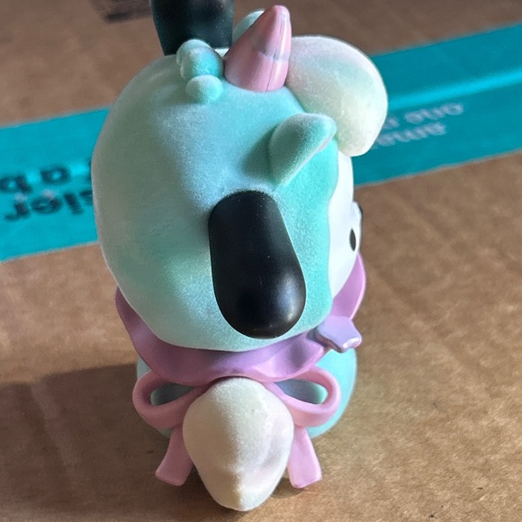 Miniso Sanrio Pochacco Fantasy Paradise Unicorn Figure - Picture 5 of 9